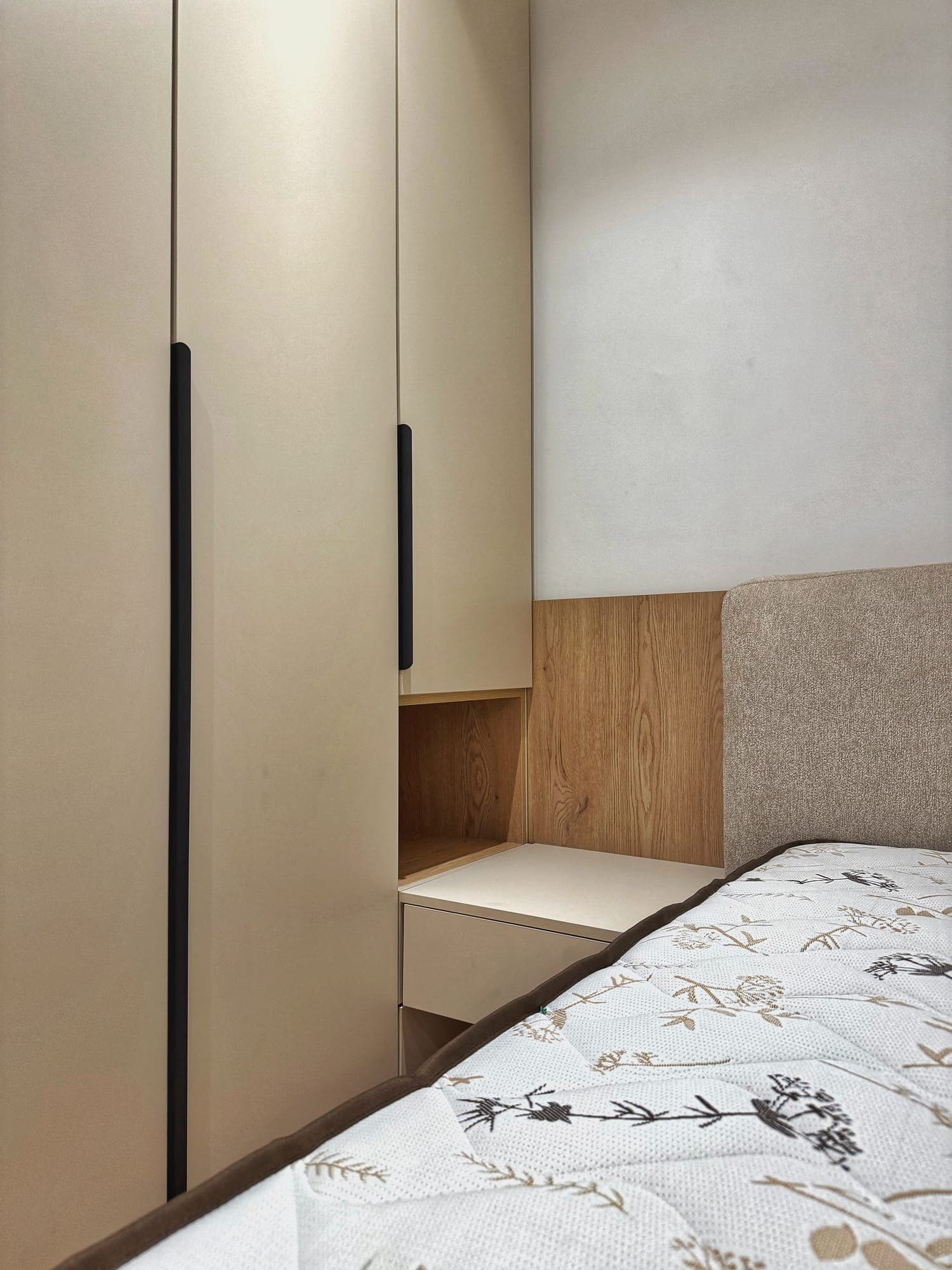 A.Q. Residence 5