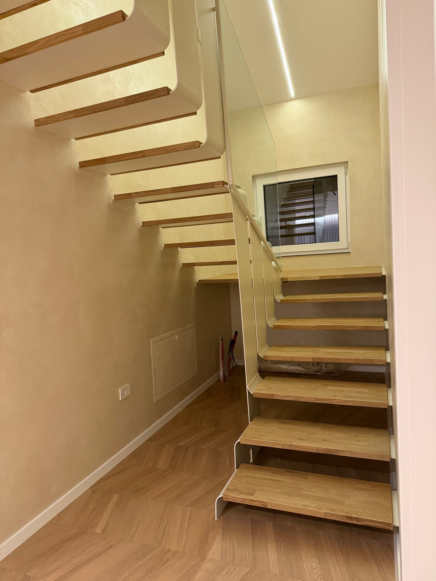 A.Q. Residence 7