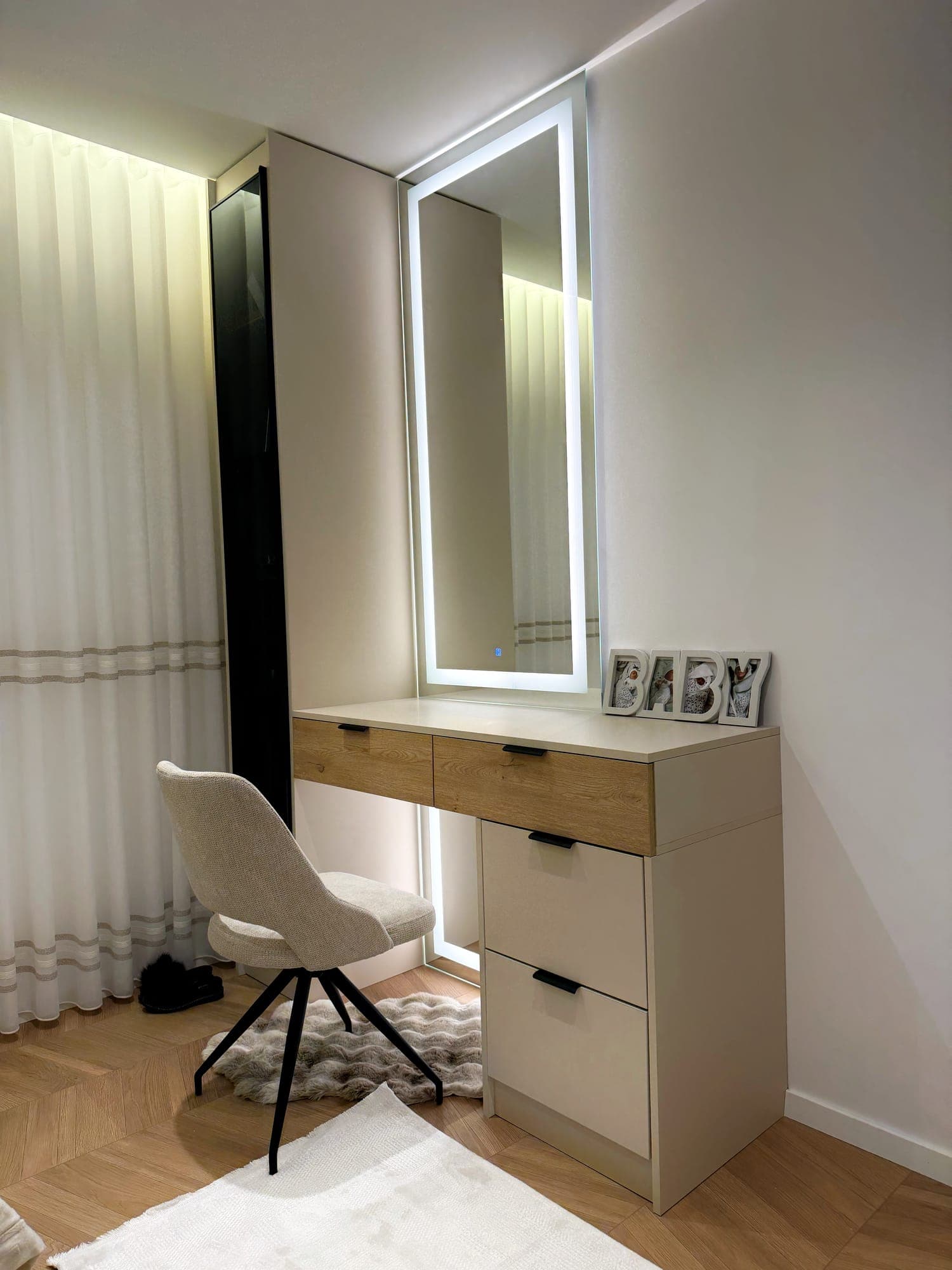 A.Q. Residence 9