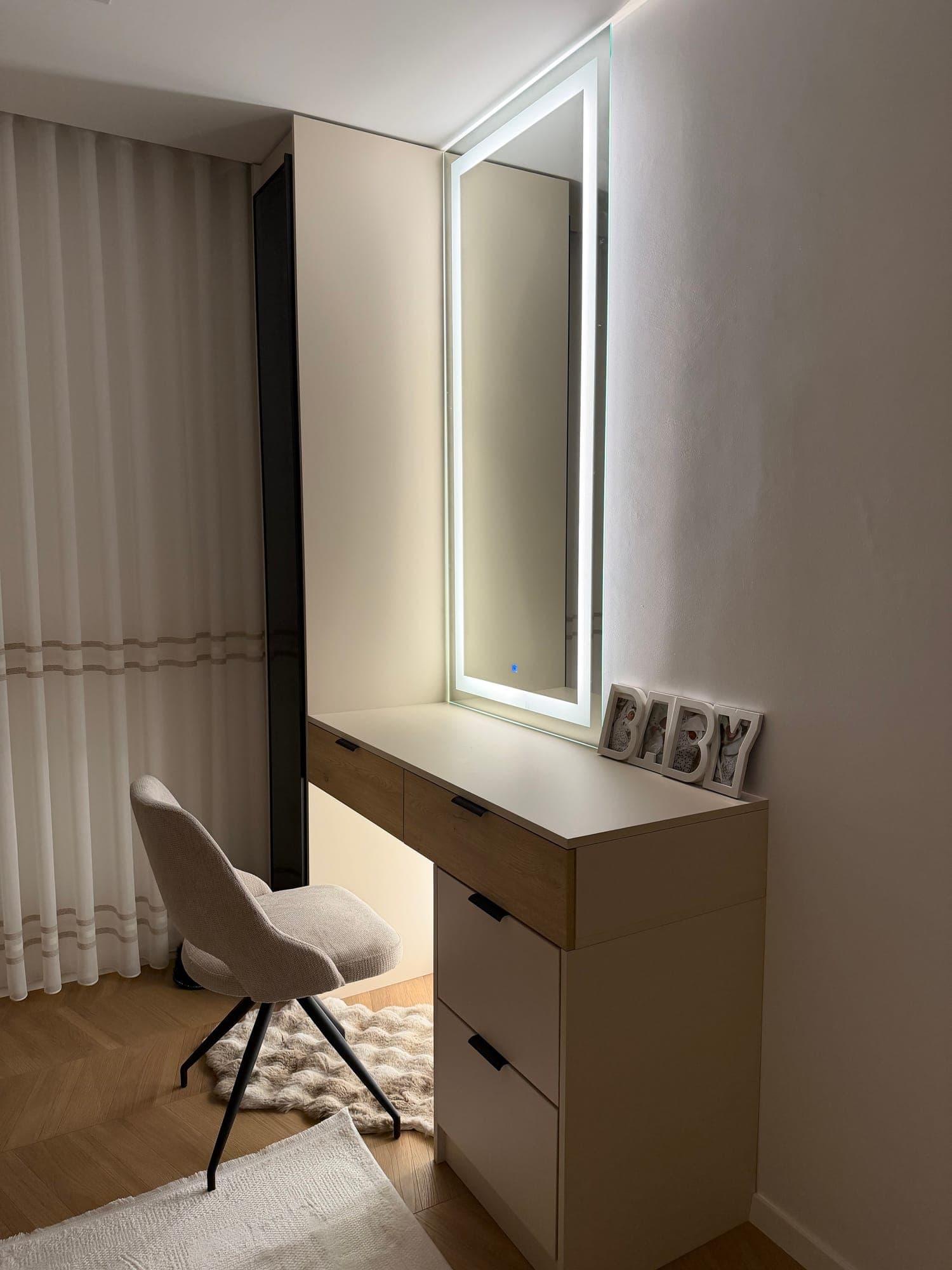 A.Q. Residence 11