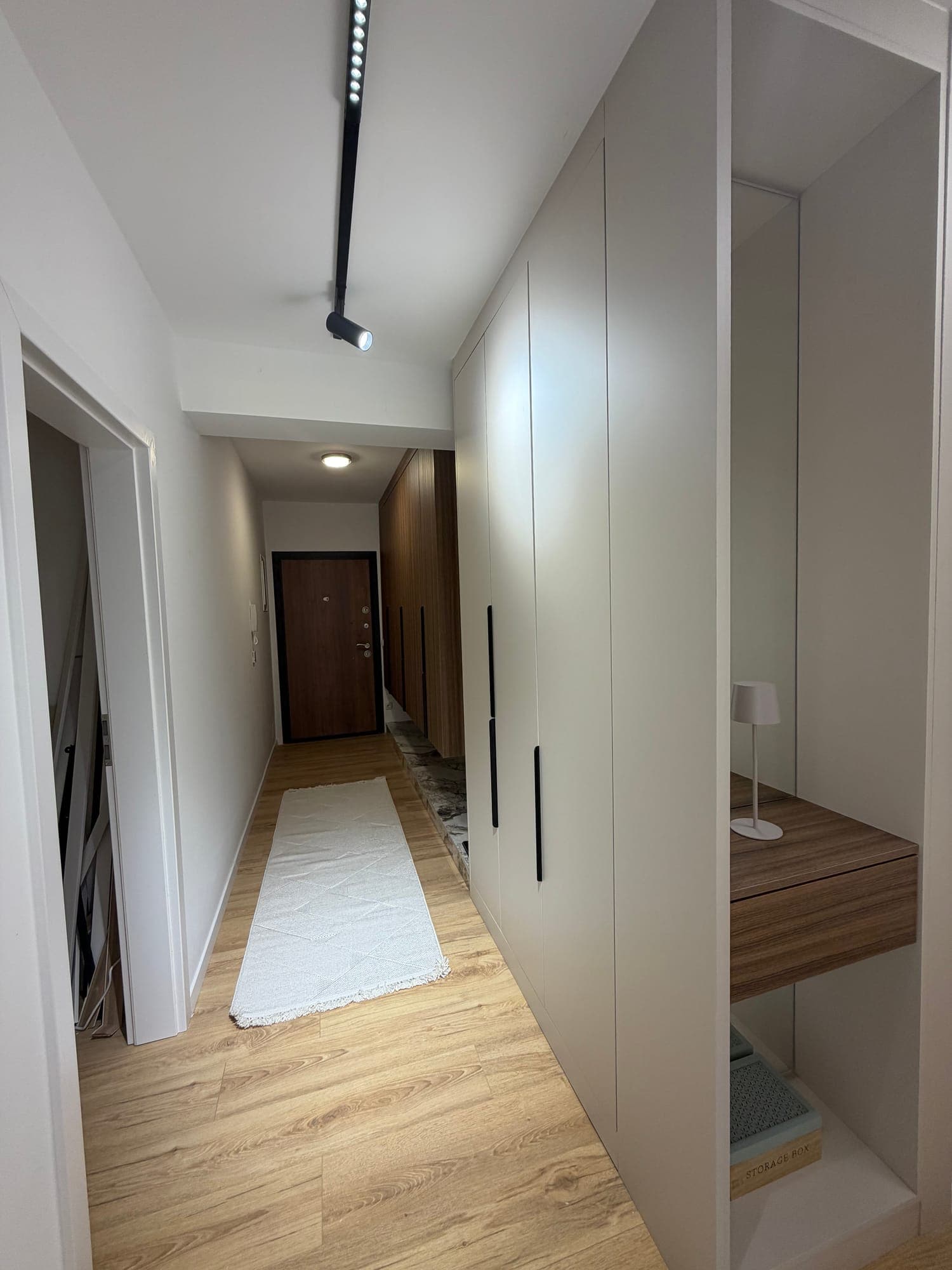 Apartment 6