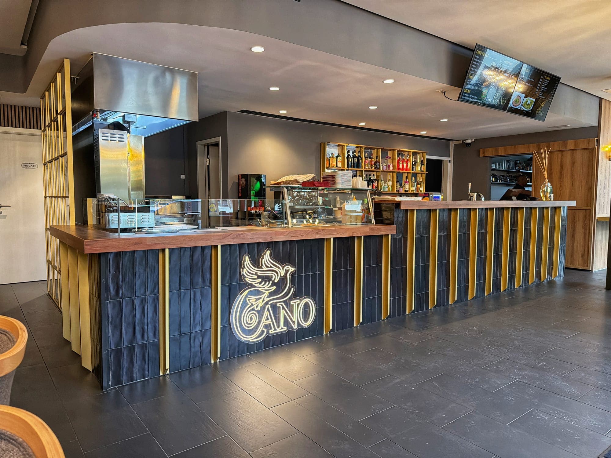 Cano Restaurant