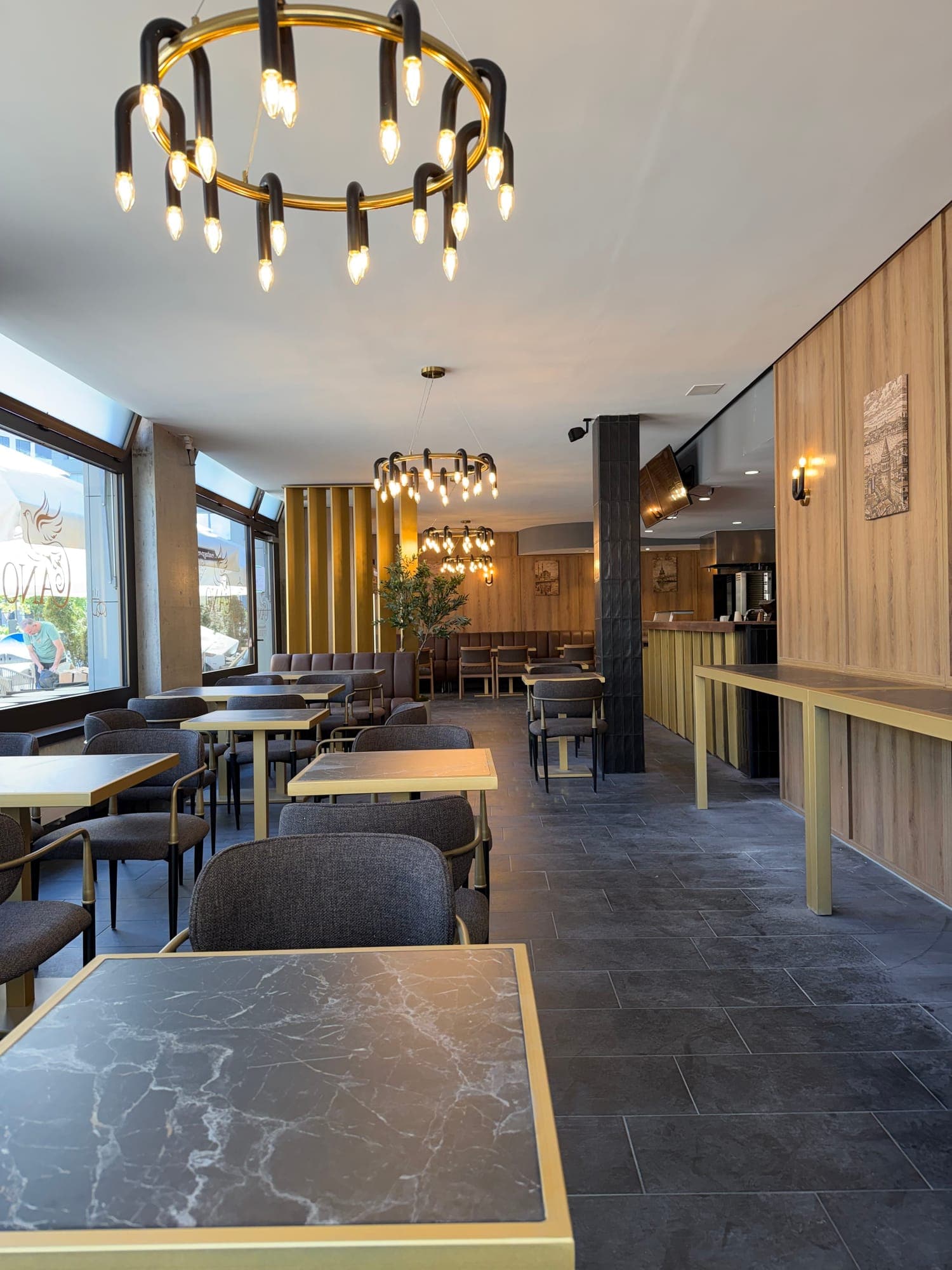 Cano Restaurant 6