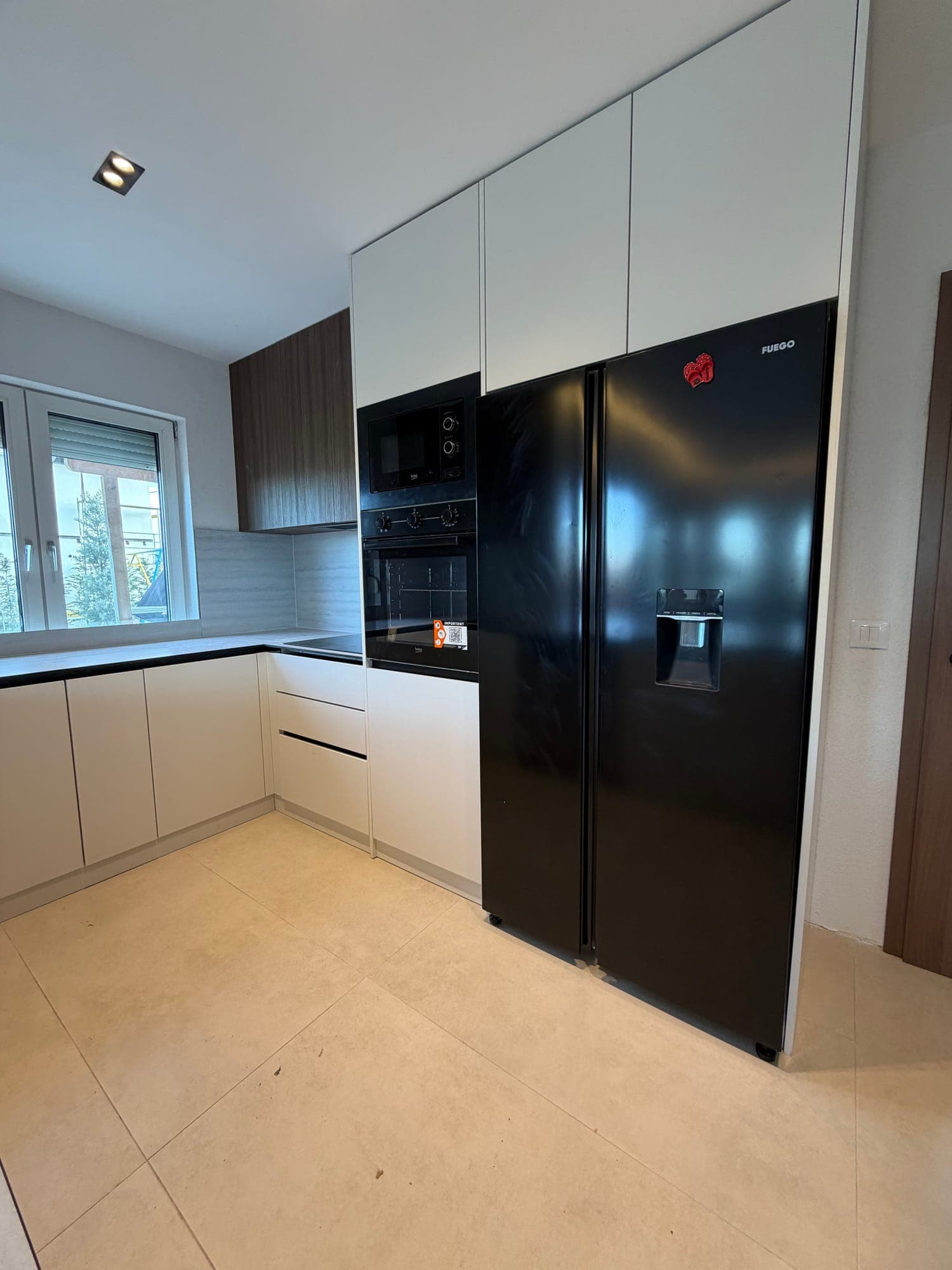 Kitchen Place 2