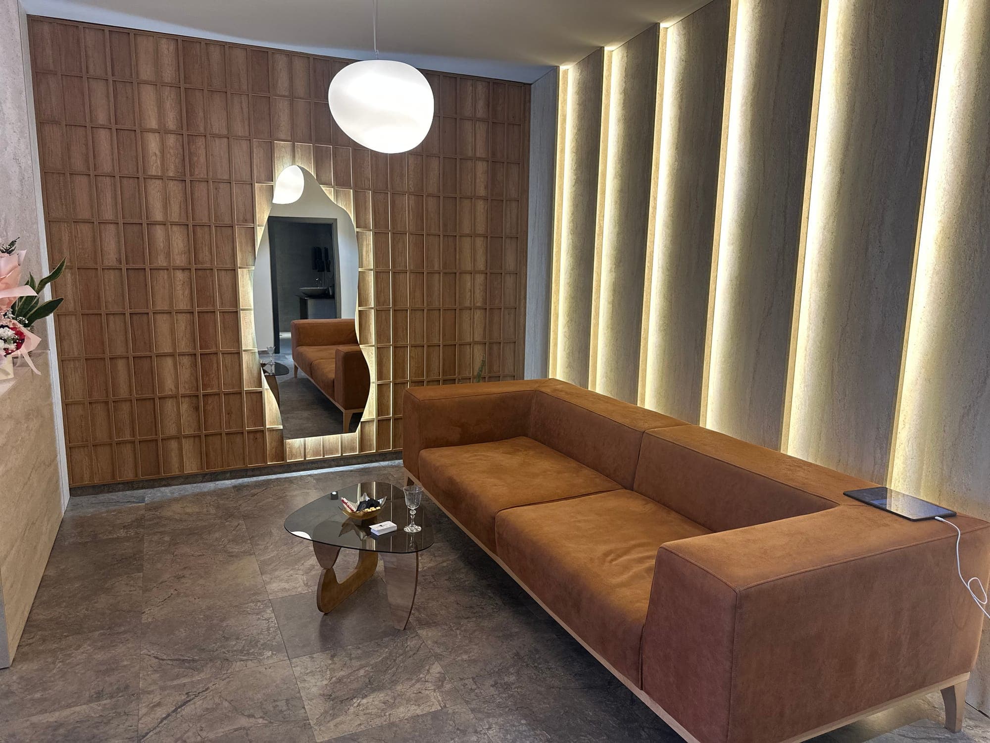 Linda Studio 2