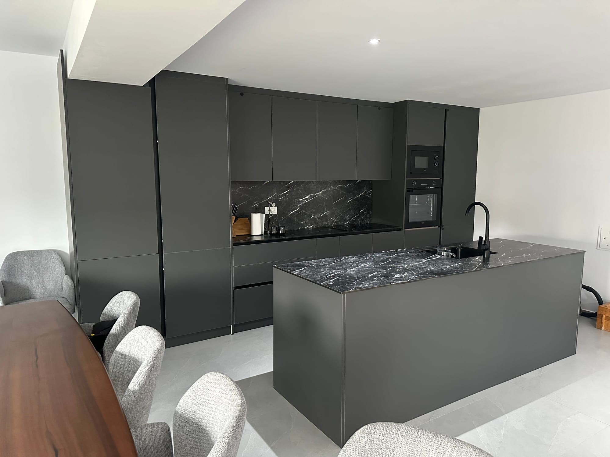 R.L. Residence 1