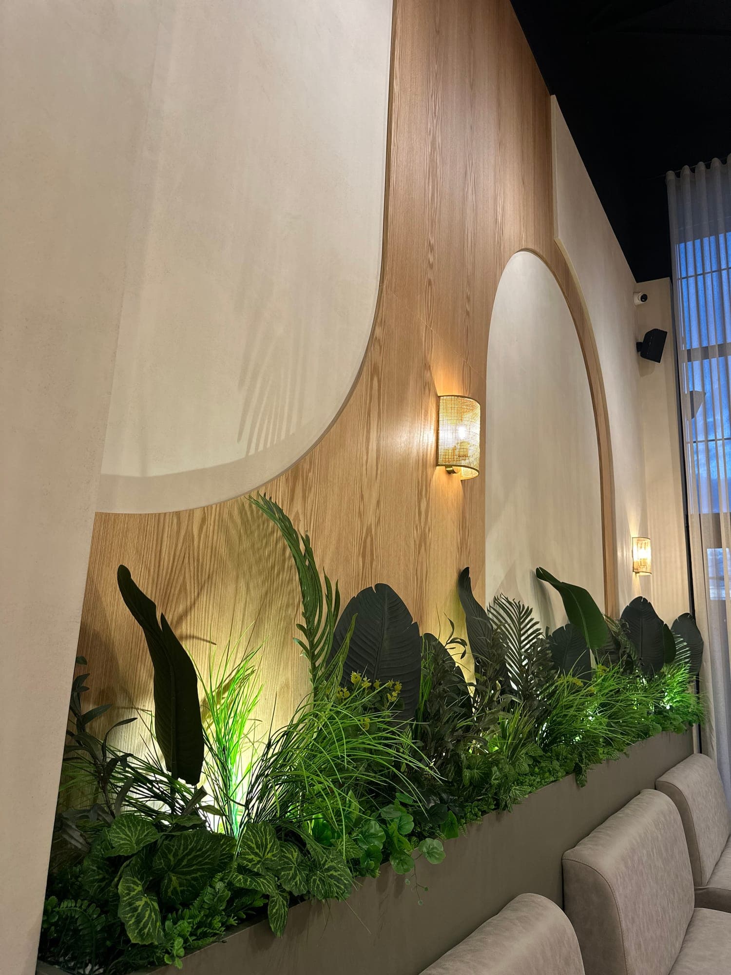 Sense Cafe & More 3