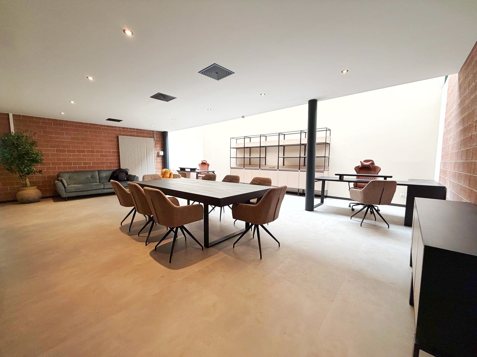 SLB Group Office 3